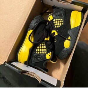 Jordan Kids Black and Yellow Retro Sneakers